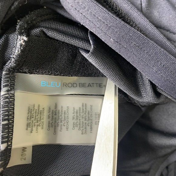 Bleu Rod Beattie Womens Swimsuit Size 20W Black Oh So Knotty One-Piece Plunge - Picture 7 of 10